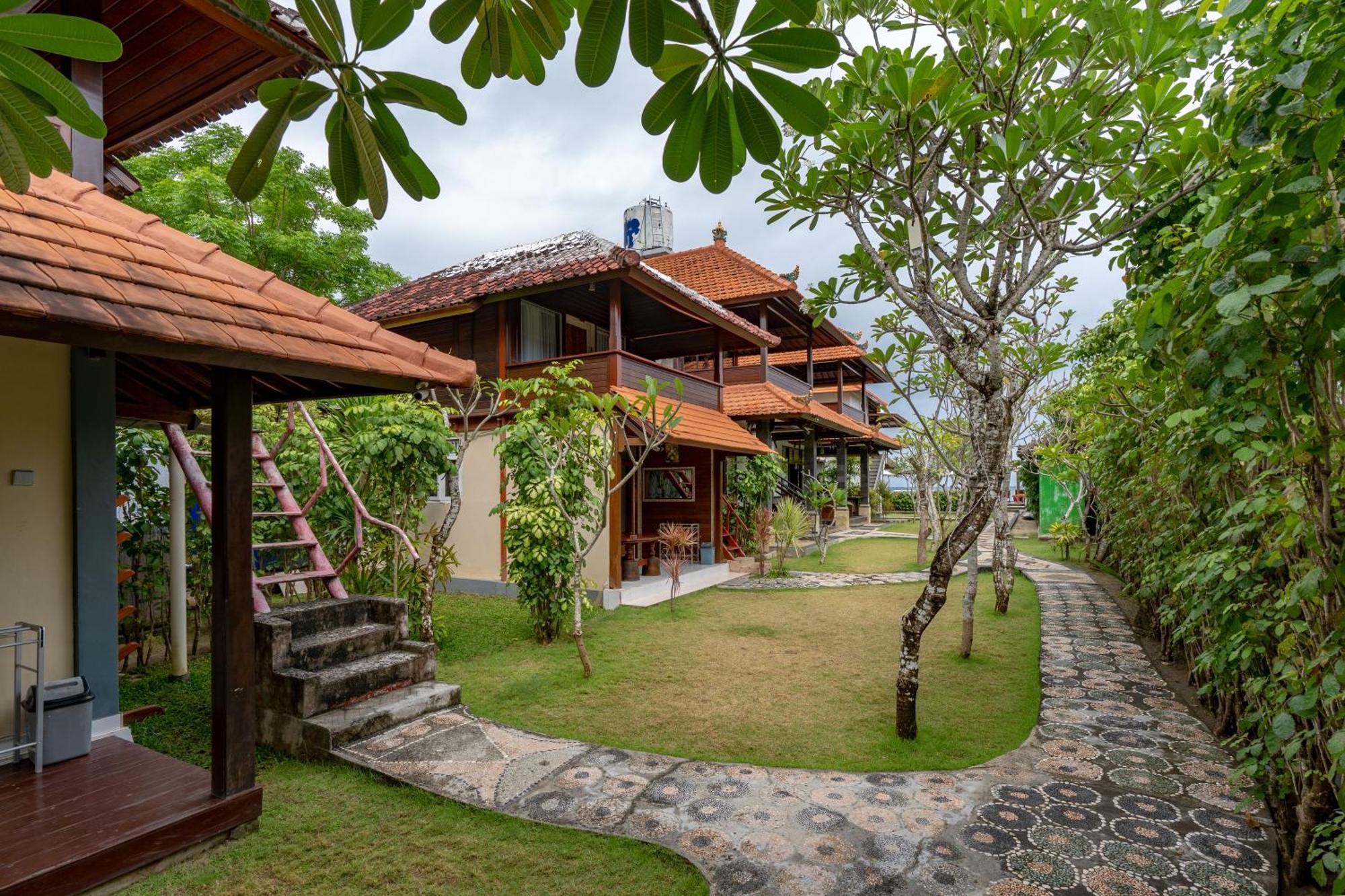 Ketut Losmen Bungalows Lembongan Buitenkant foto