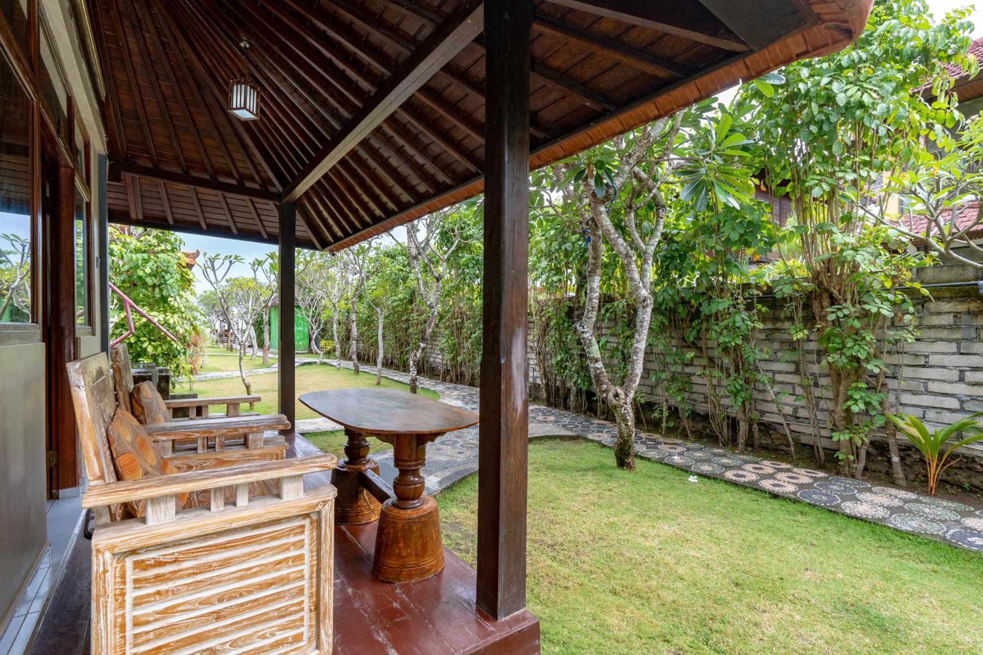 Ketut Losmen Bungalows Lembongan Buitenkant foto