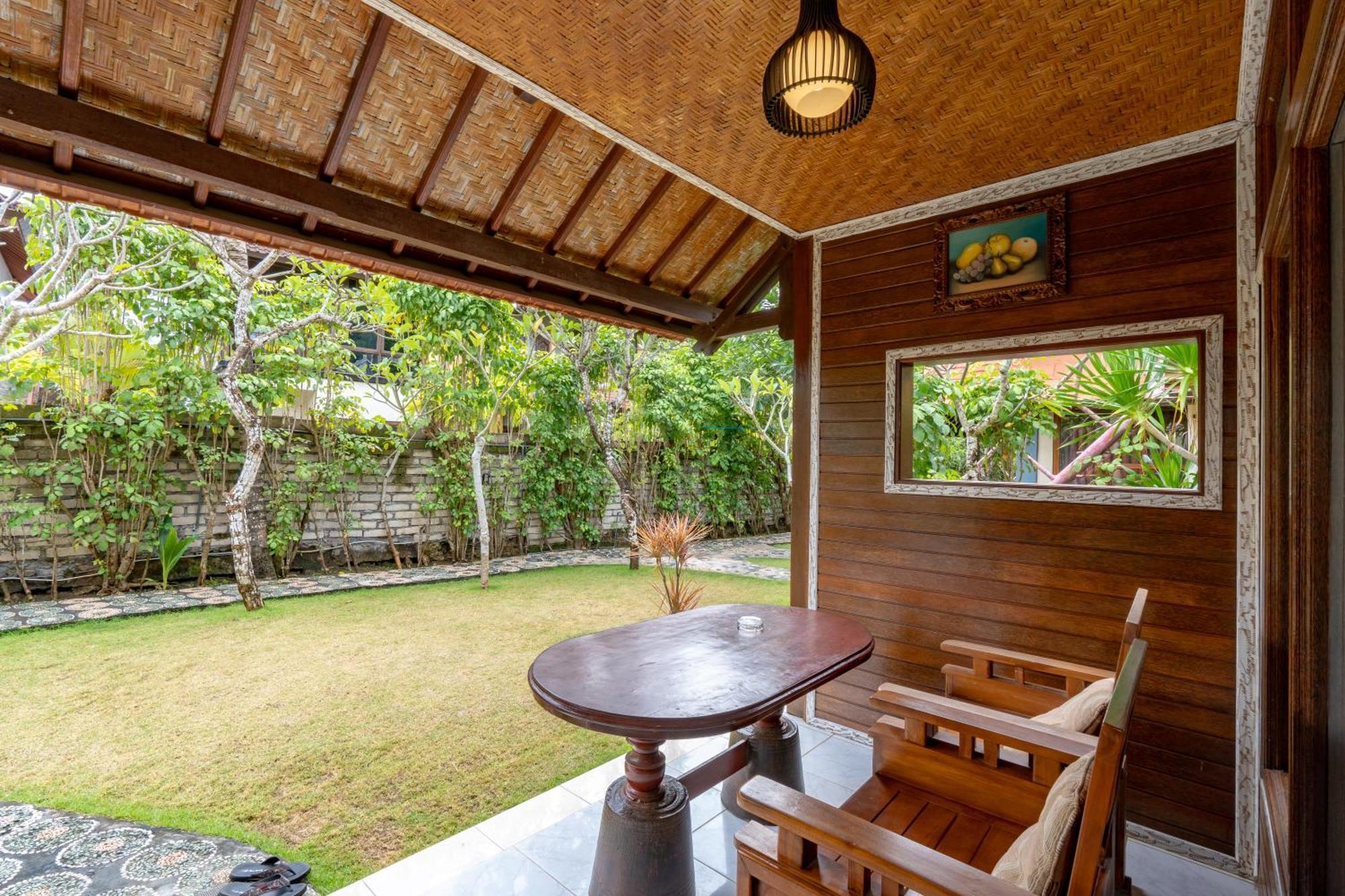 Ketut Losmen Bungalows Lembongan Buitenkant foto