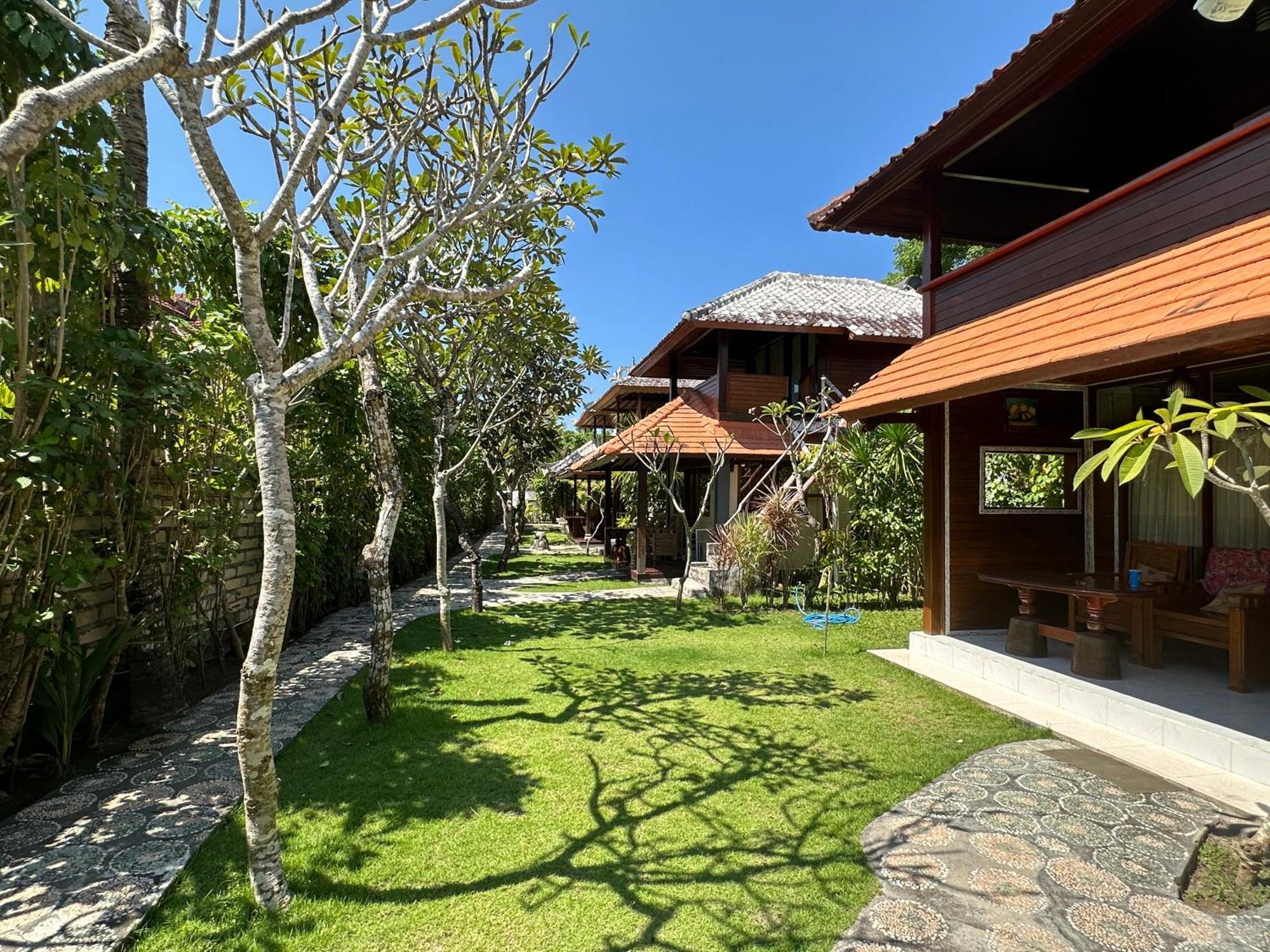 Ketut Losmen Bungalows Lembongan Buitenkant foto