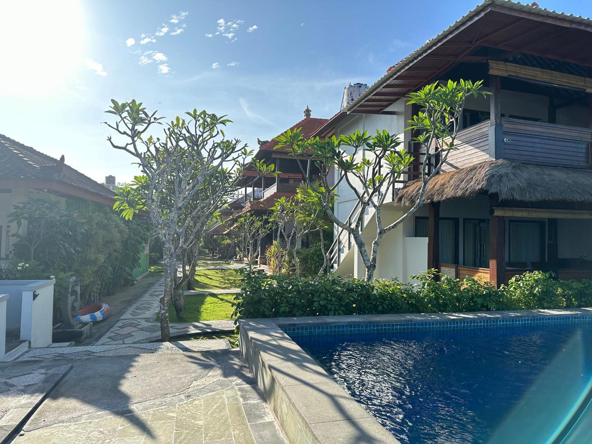 Ketut Losmen Bungalows Lembongan Buitenkant foto