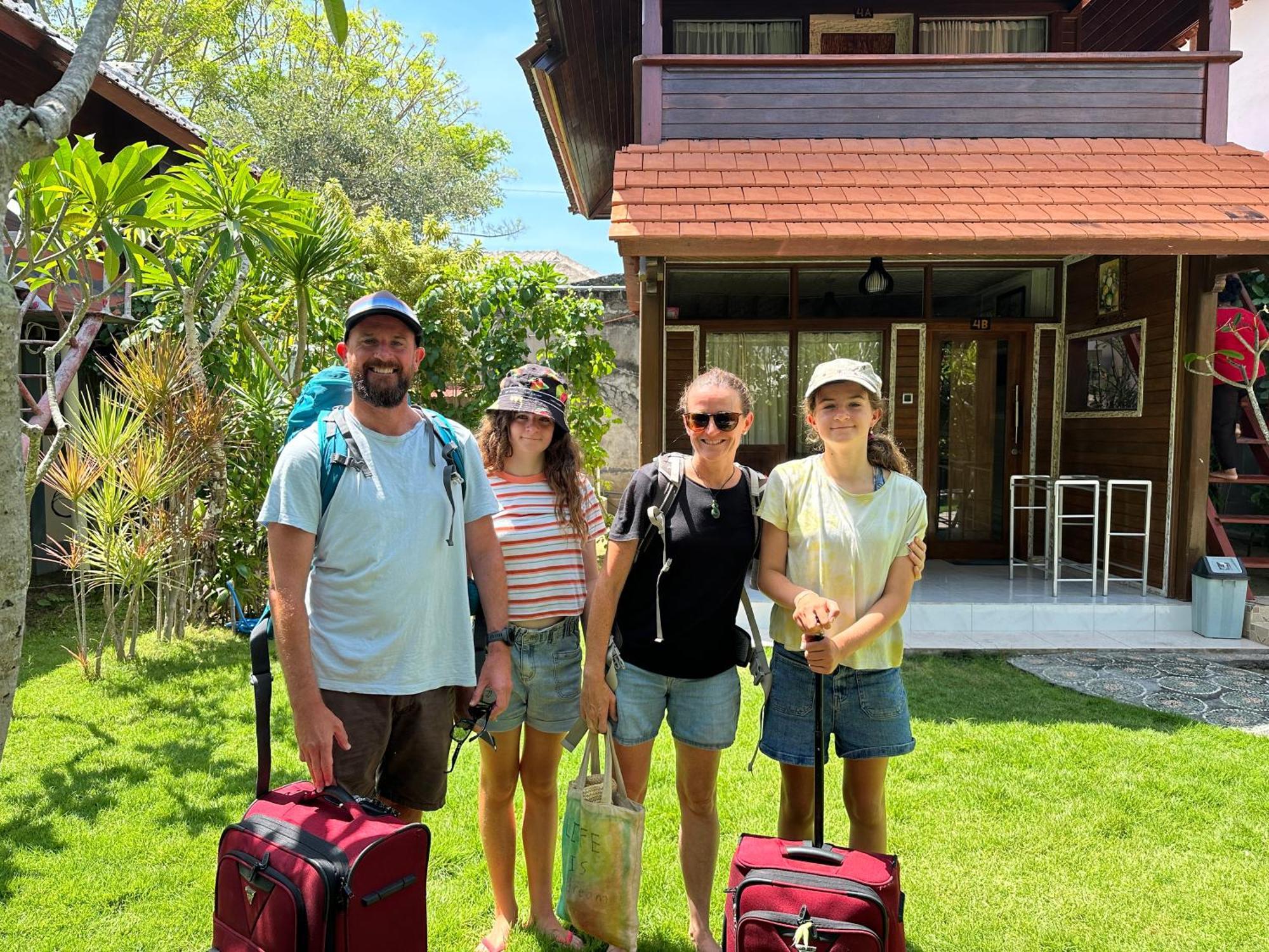 Ketut Losmen Bungalows Lembongan Buitenkant foto